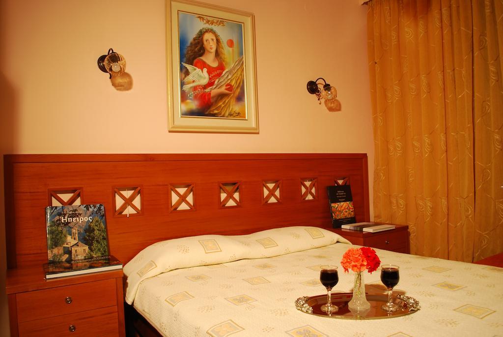 Hotel Faraggi Kleidonia 部屋 写真